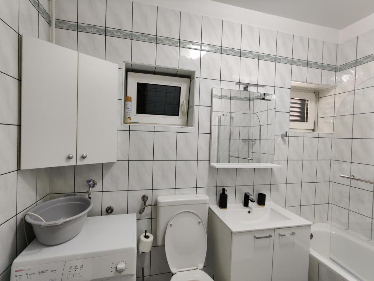 Biuk Apartments Novi Vinodolski Eksteriør billede