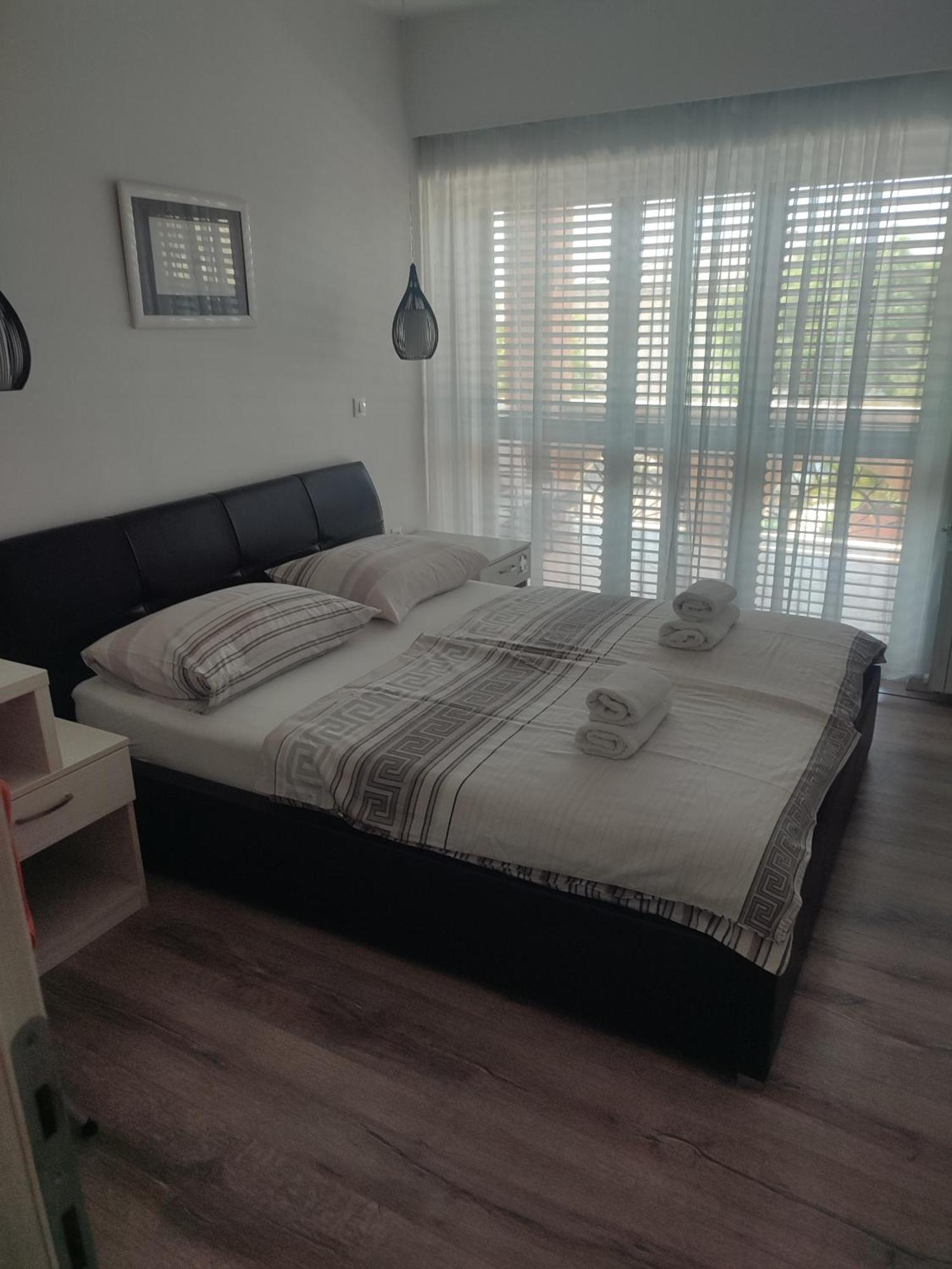 Biuk Apartments Novi Vinodolski Eksteriør billede