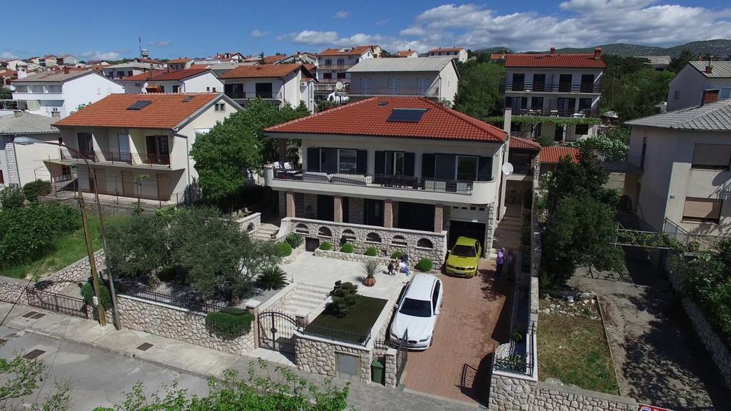 Biuk Apartments Novi Vinodolski Eksteriør billede